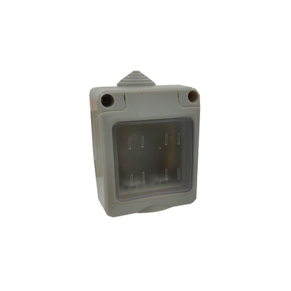 Contenitore per parete esterna 2 posti MAX8 Ecova, vista frontale con coperchio bianco e struttura robusta per installazioni elettriche