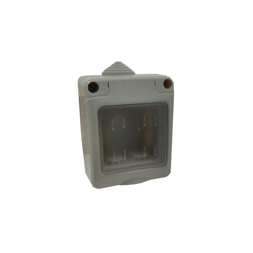 Contenitore per parete esterna 2 posti MAX8 Ecova, vista frontale con coperchio bianco e struttura robusta per installazioni elettriche