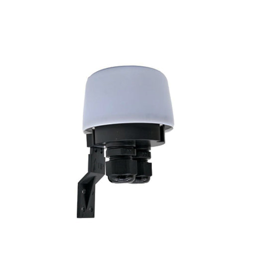 Dettaglio connessioni elettriche sensore crepuscolare IP55 2000W con protezione da intemperie