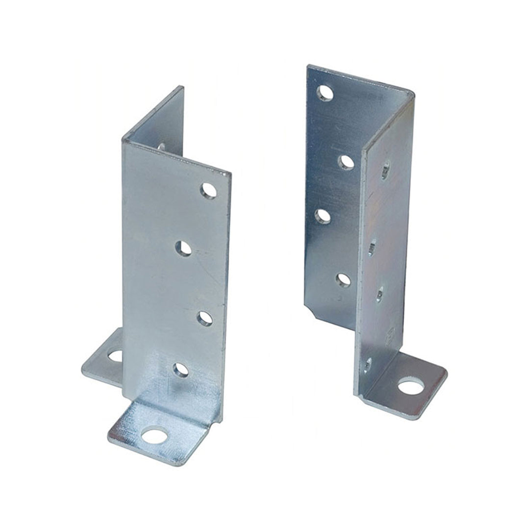 Supporto universale tipo medio in acciaio zincato Sipa MM.45x45 altezza MM.130 fori Ø MM.7 e MM.11 per fissaggio travi in legno in edilizia e carpenteria